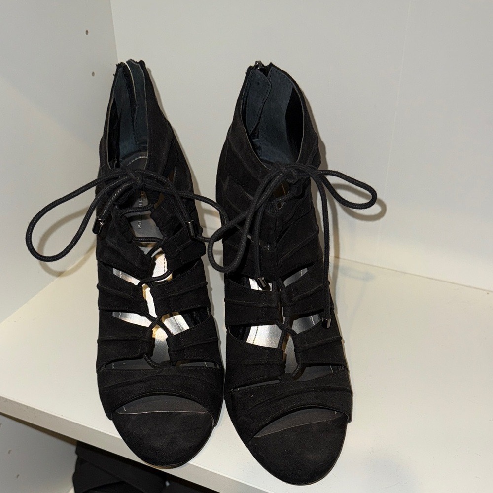 BCBGeneration Cage‎ Booties Women Size 7.5 Black Suede Lace Up Stiletto Heel